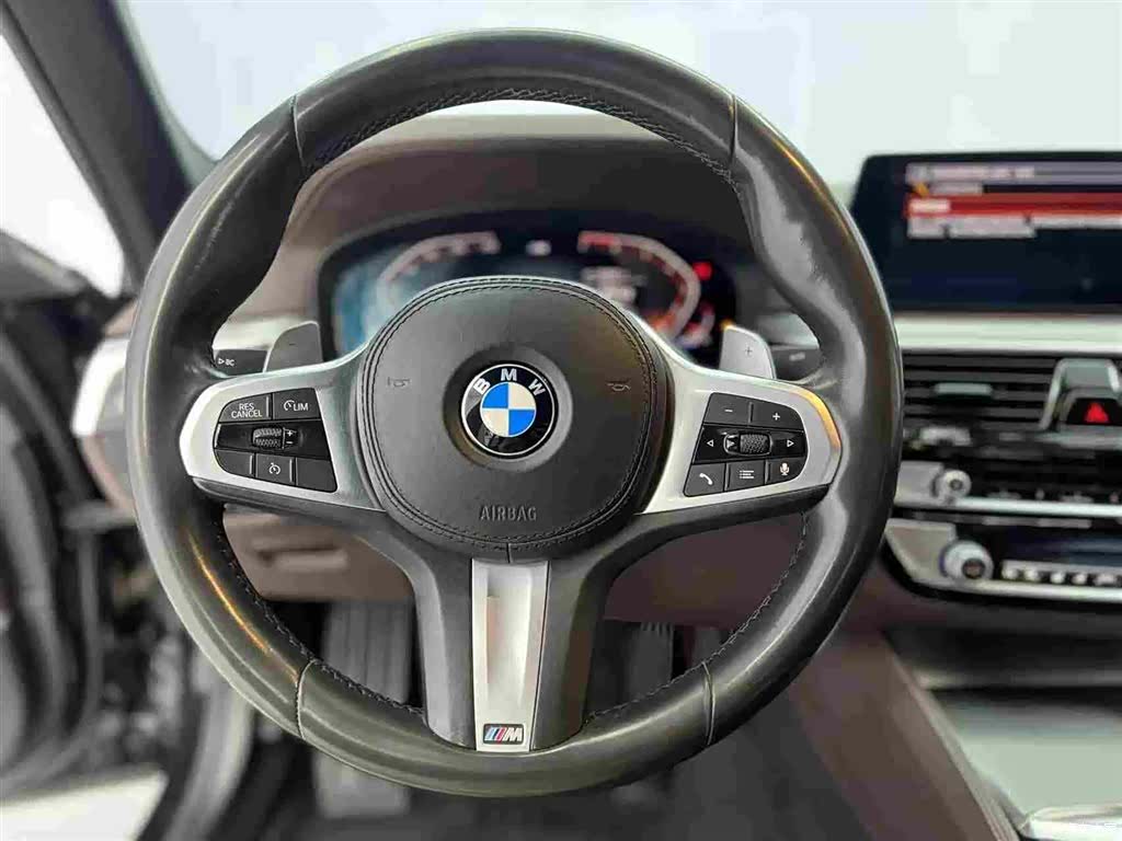 BMW 5 Series, 2019 12