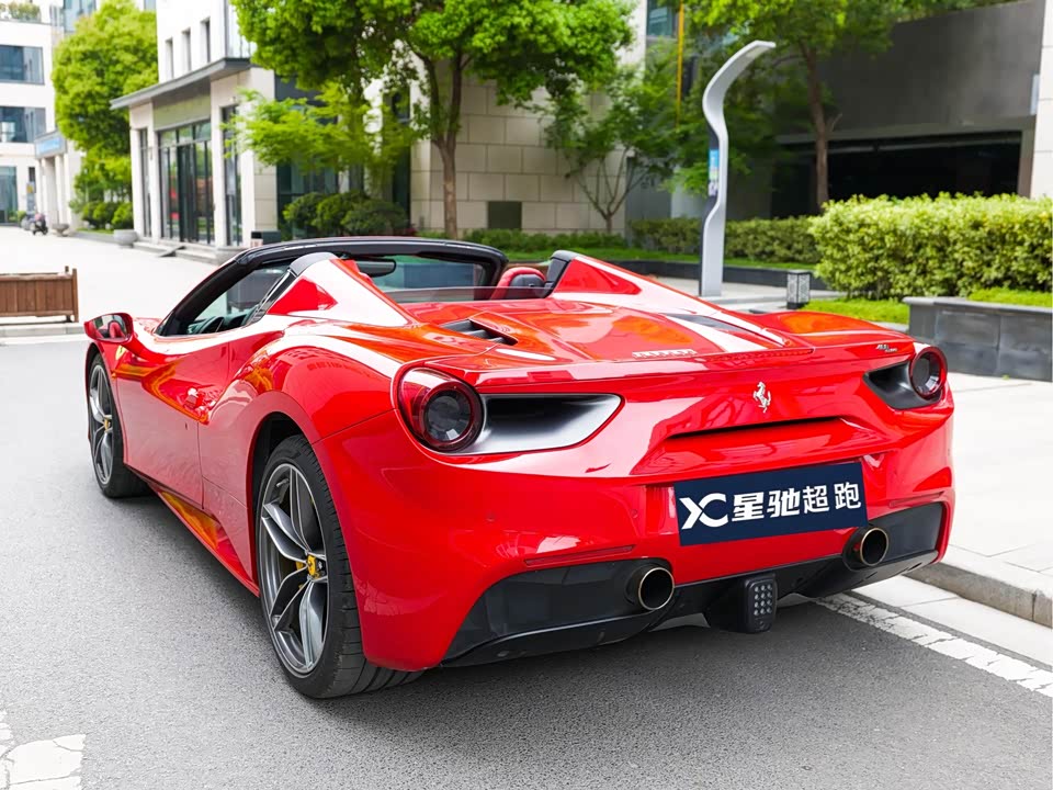 Ferrari 488