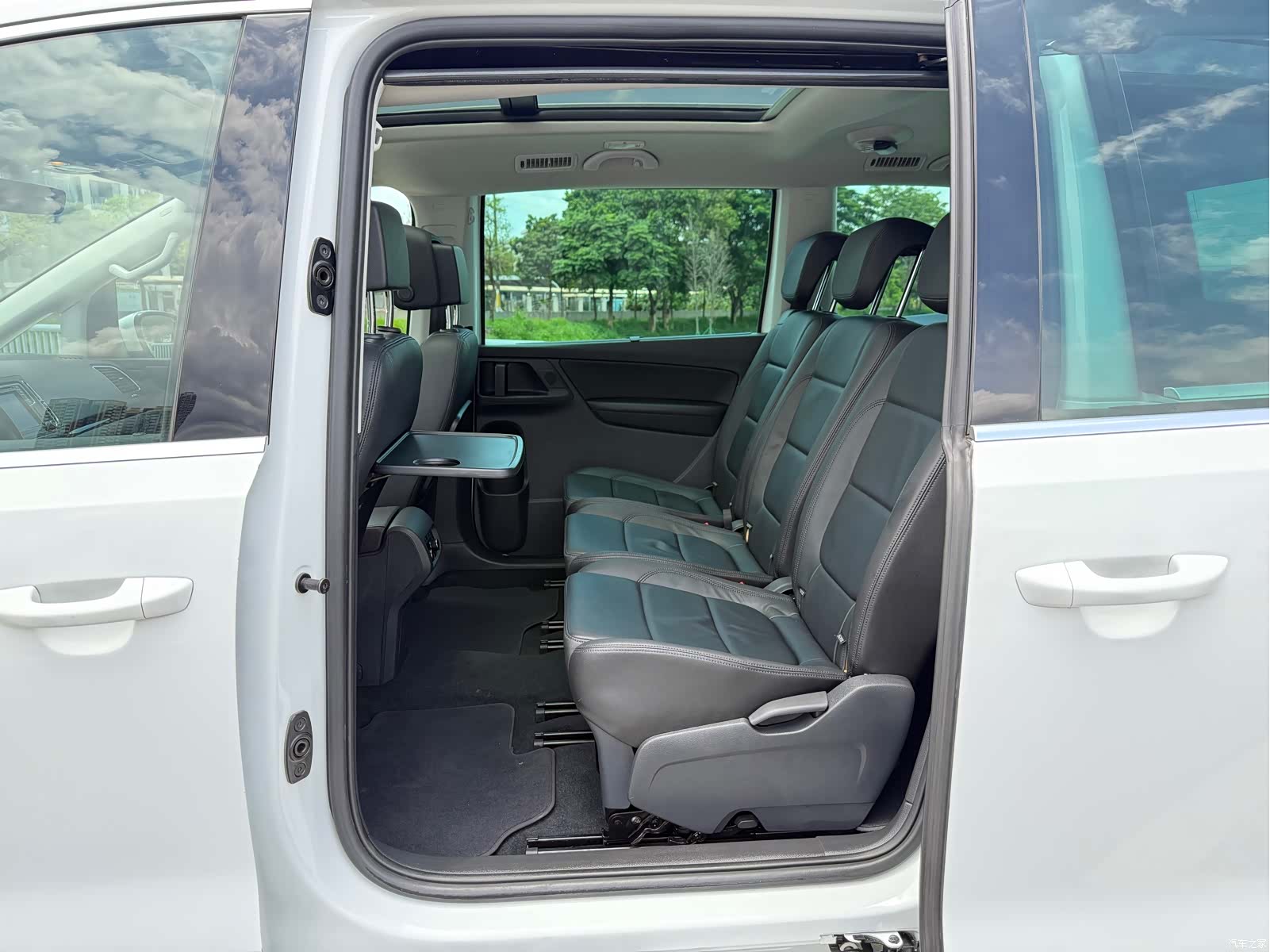 Volkswagen Xia, 2018 11