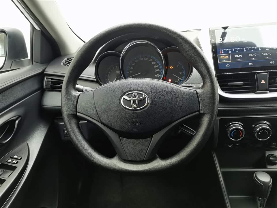 Toyota YARiS L Zhixuan
