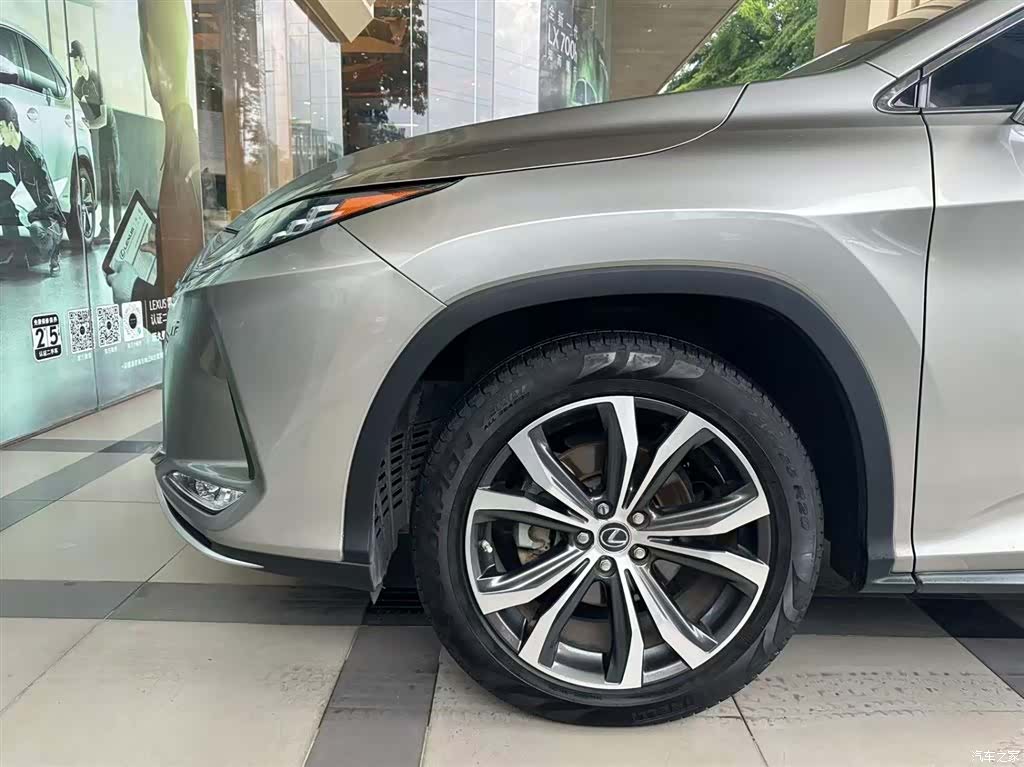 Lexus RX, 2020 3