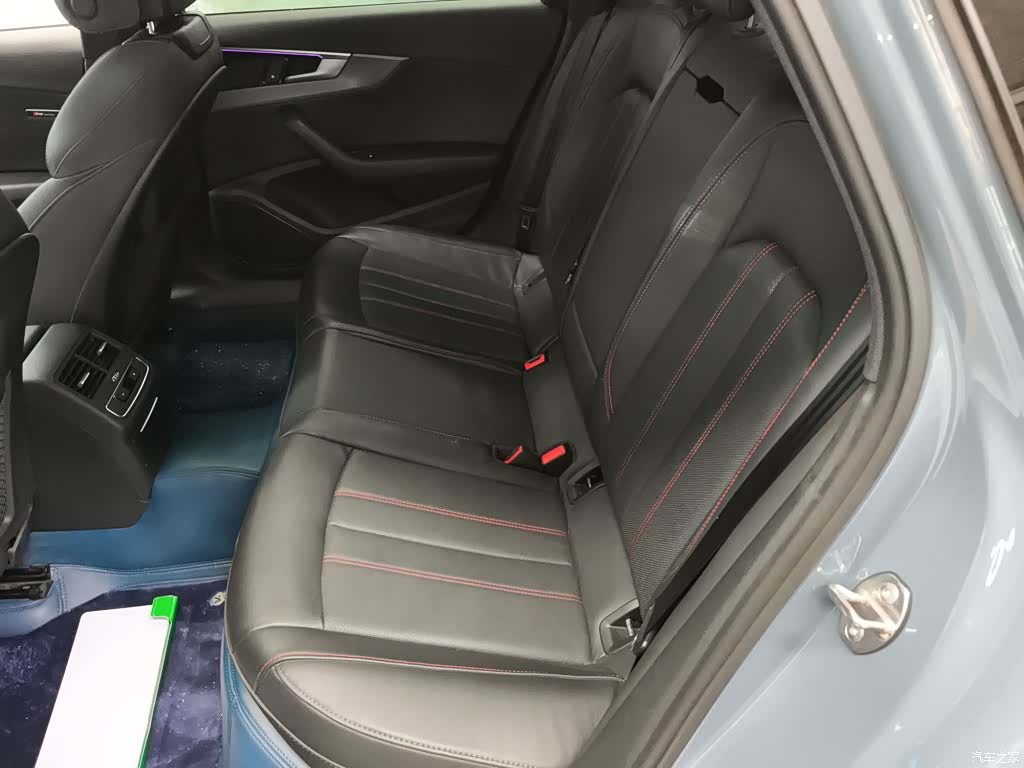 Audi A4L, 2022 13