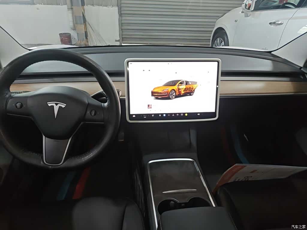 Tesla Model 3, 2023 13