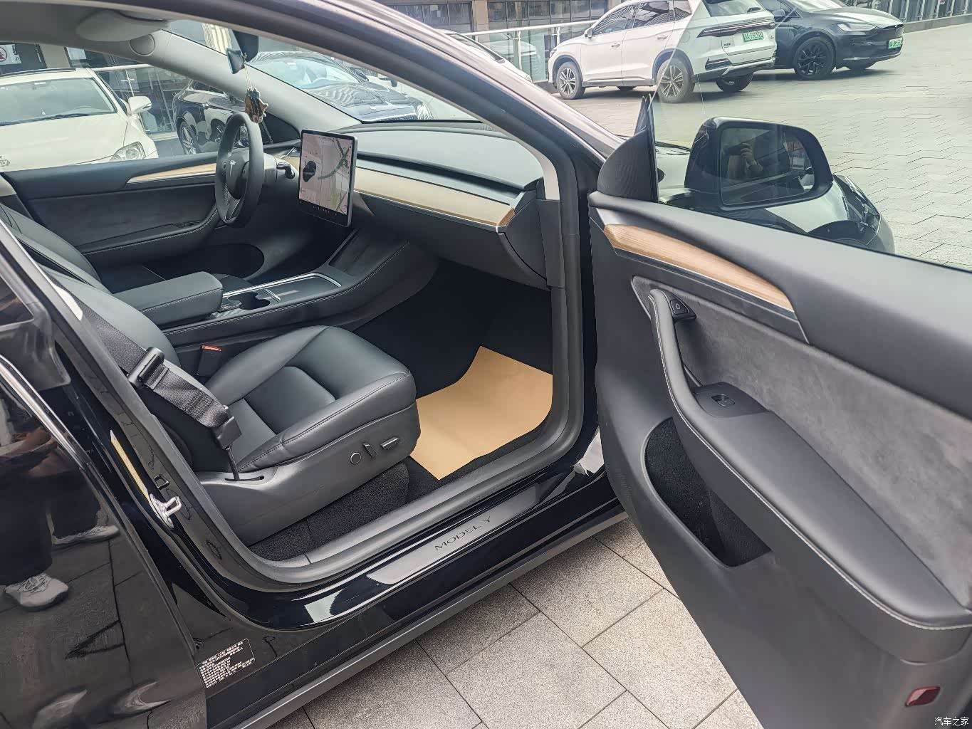 Tesla Model Y, 2021 15