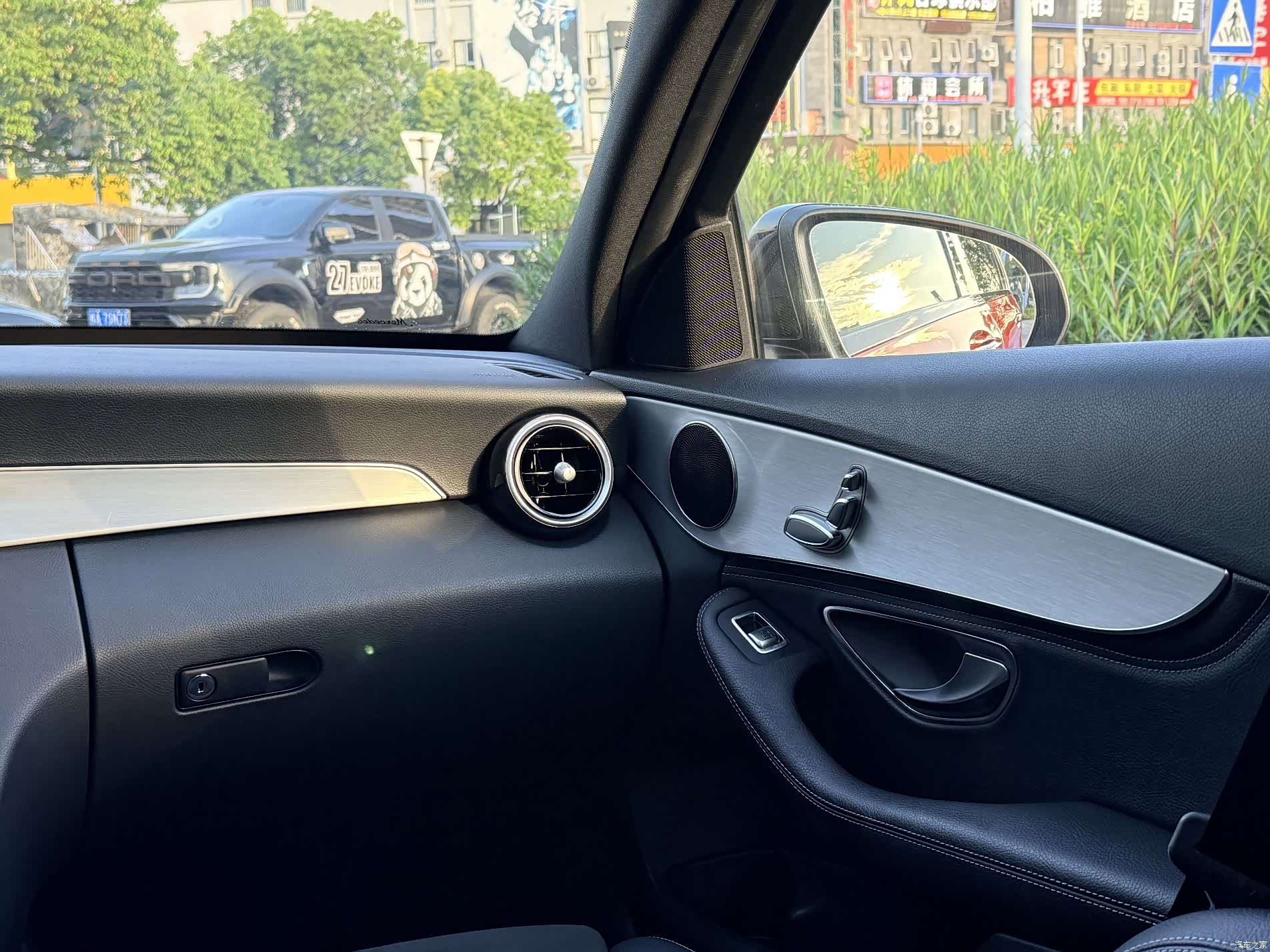 Mercedes-Benz C-Class, 2019 17