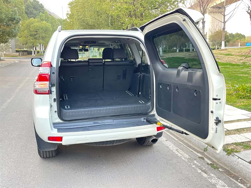 Toyota Prado, 2016 10