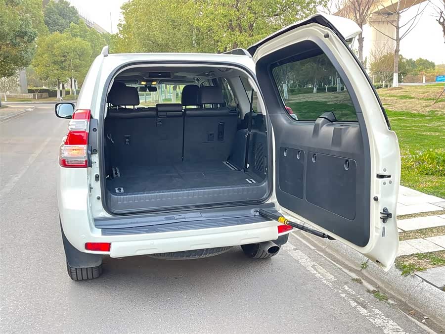 Toyota Prado 2016, фото 10
