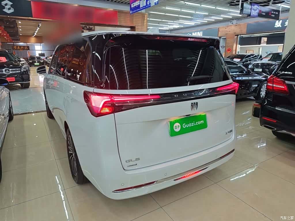 Buick GL8, 2026 все фото