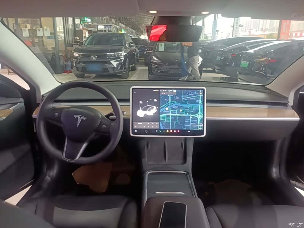 Tesla Model 3, 2021 3