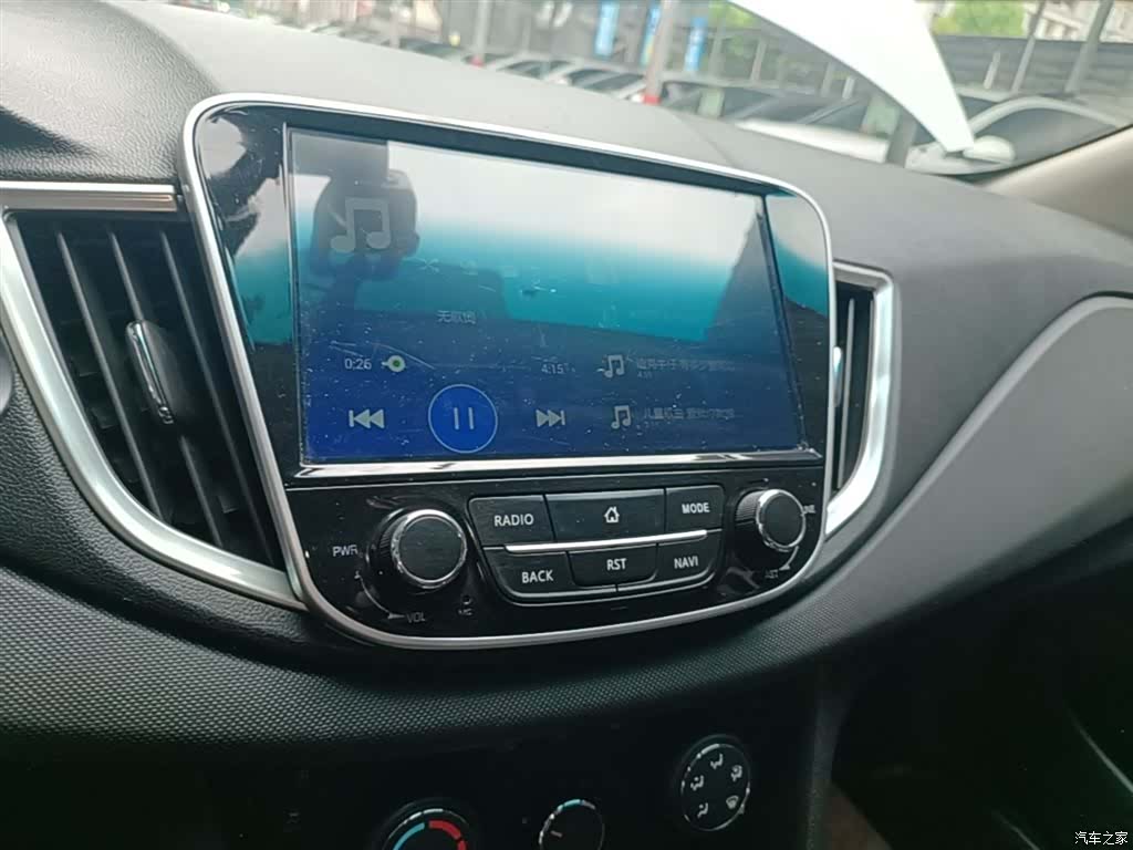 Chevrolet 320, 2018 13