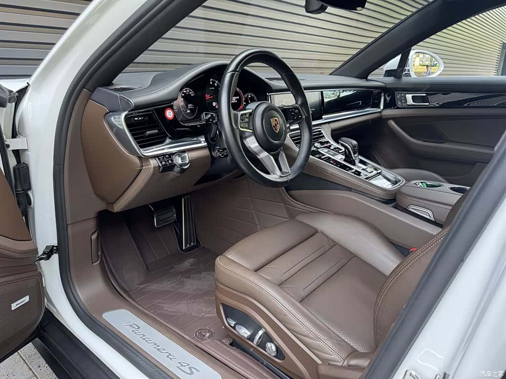 Porsche Panamera, 2017 все фото