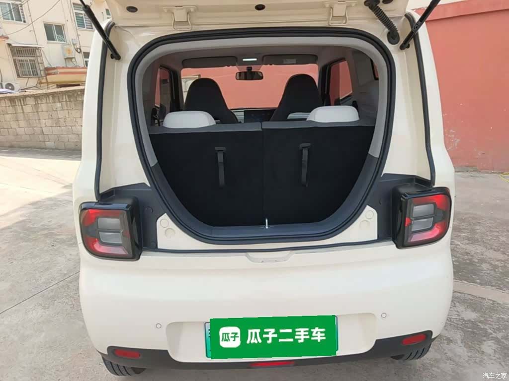 Geely Panda, 2025 19