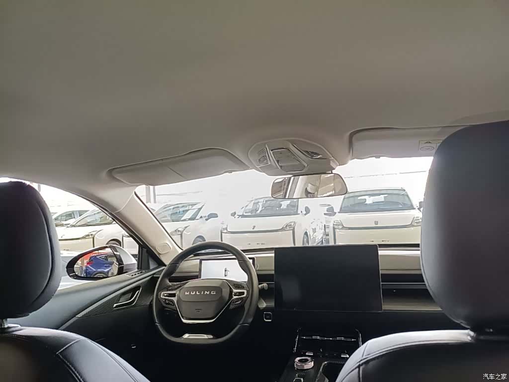 Wuling Starlight, 2024 18