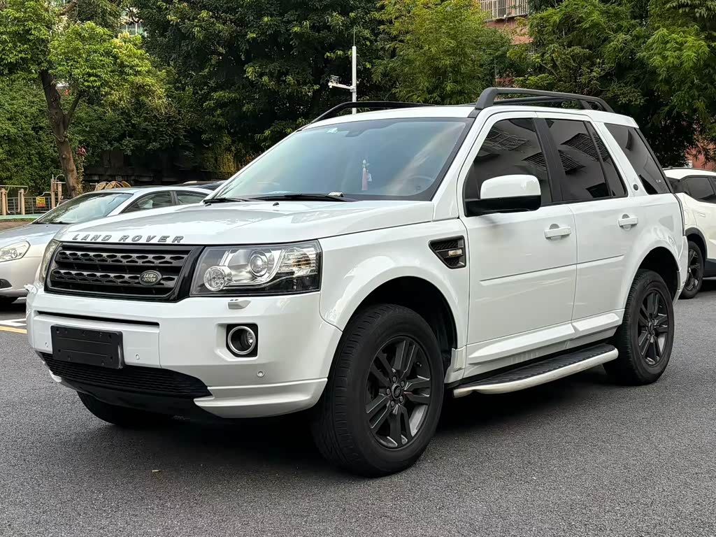Land Rover 2