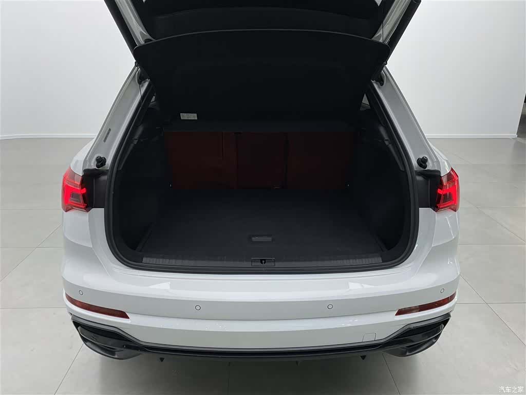 Audi Q3, 2021 28