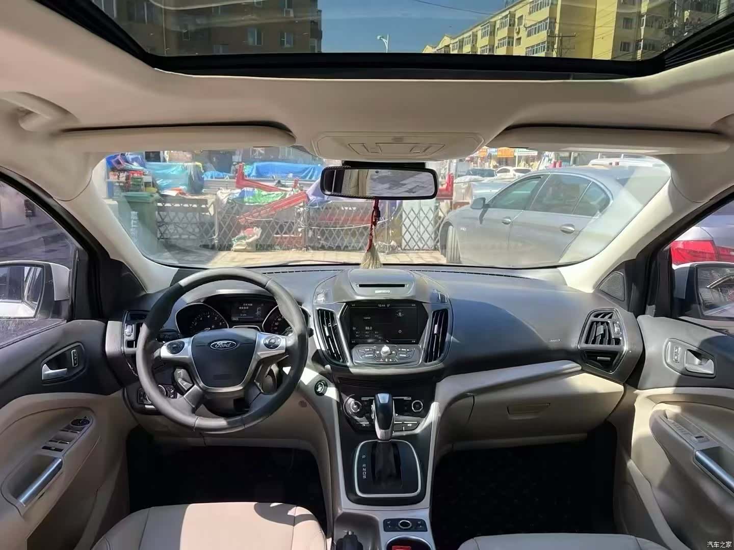 Ford Kuga, 2015 7