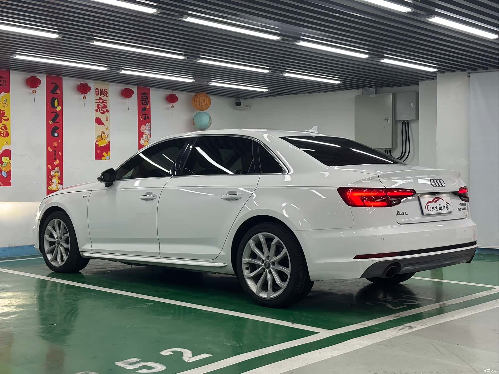Audi A4L, 2017 7