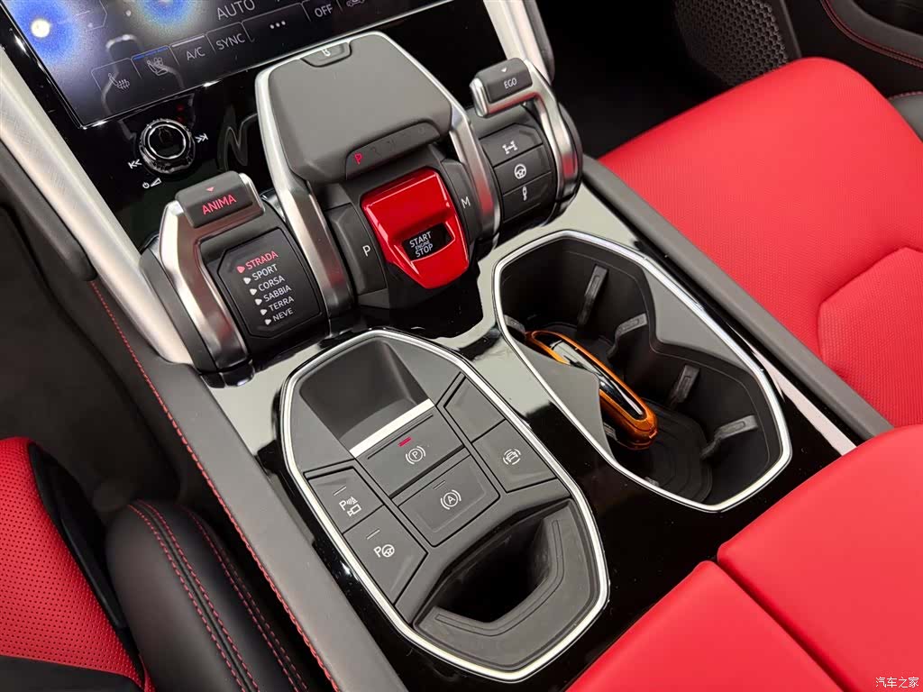 Lamborghini Urus, 2022 6