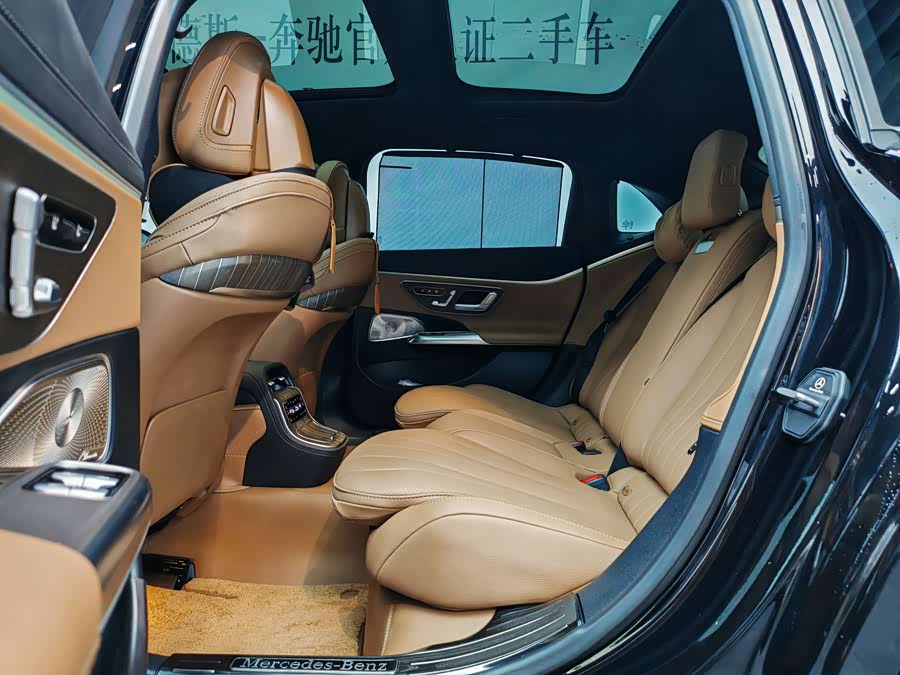 Mercedes-Benz E-Class 2025, фото 11