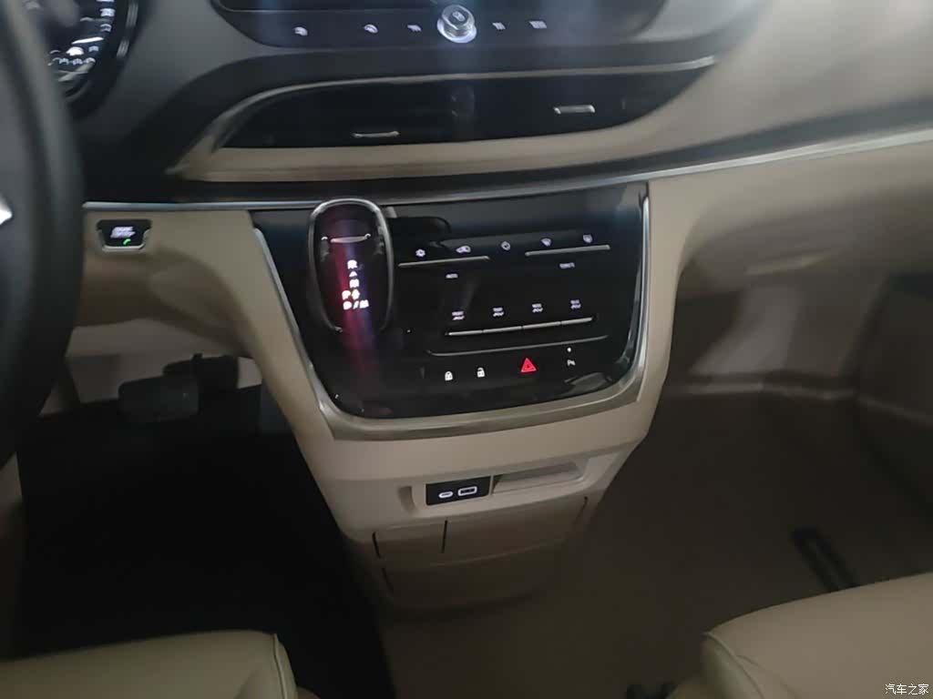 Buick GL8, 2024 14