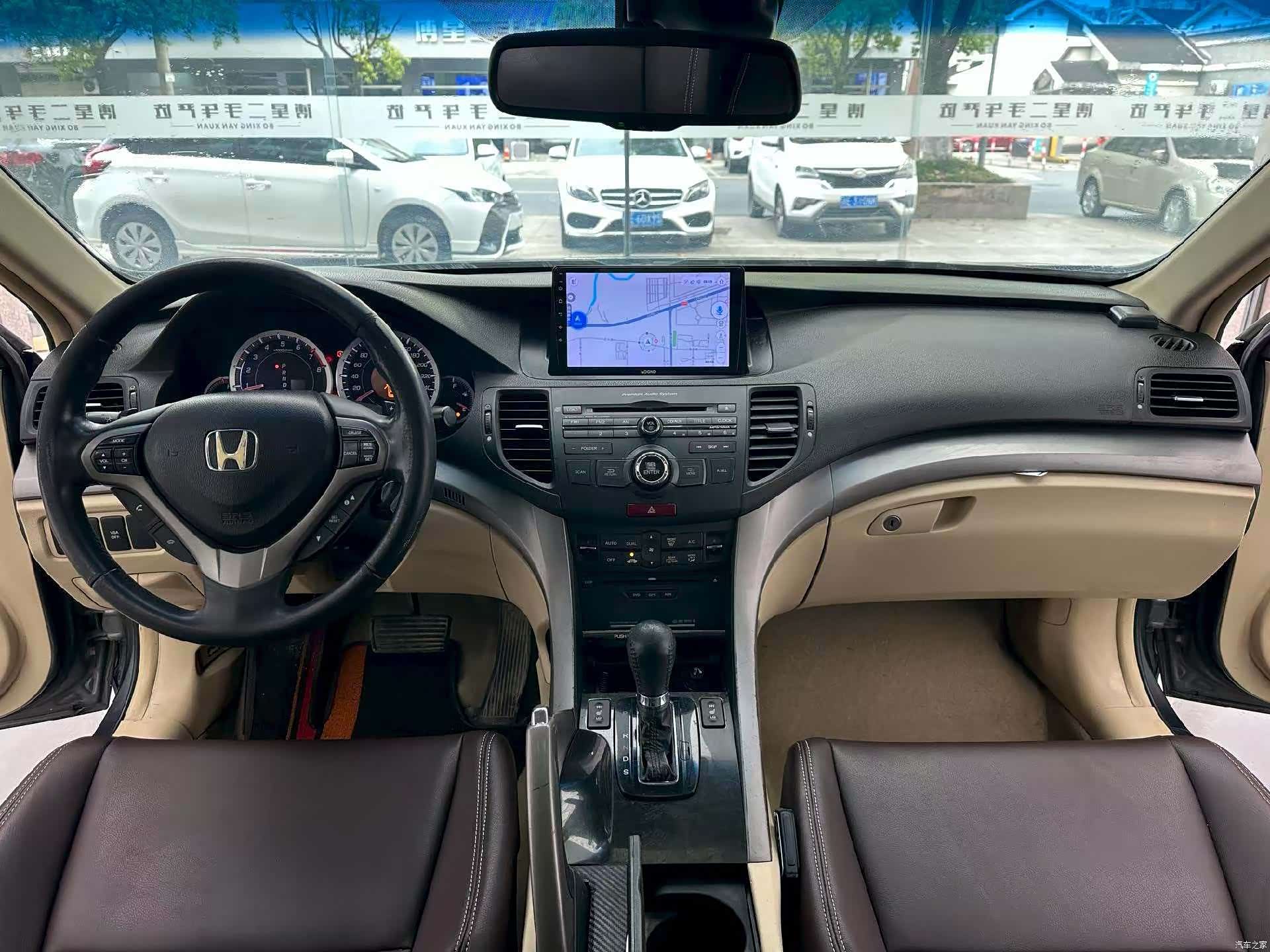 Honda Spirior, 2011 все фото