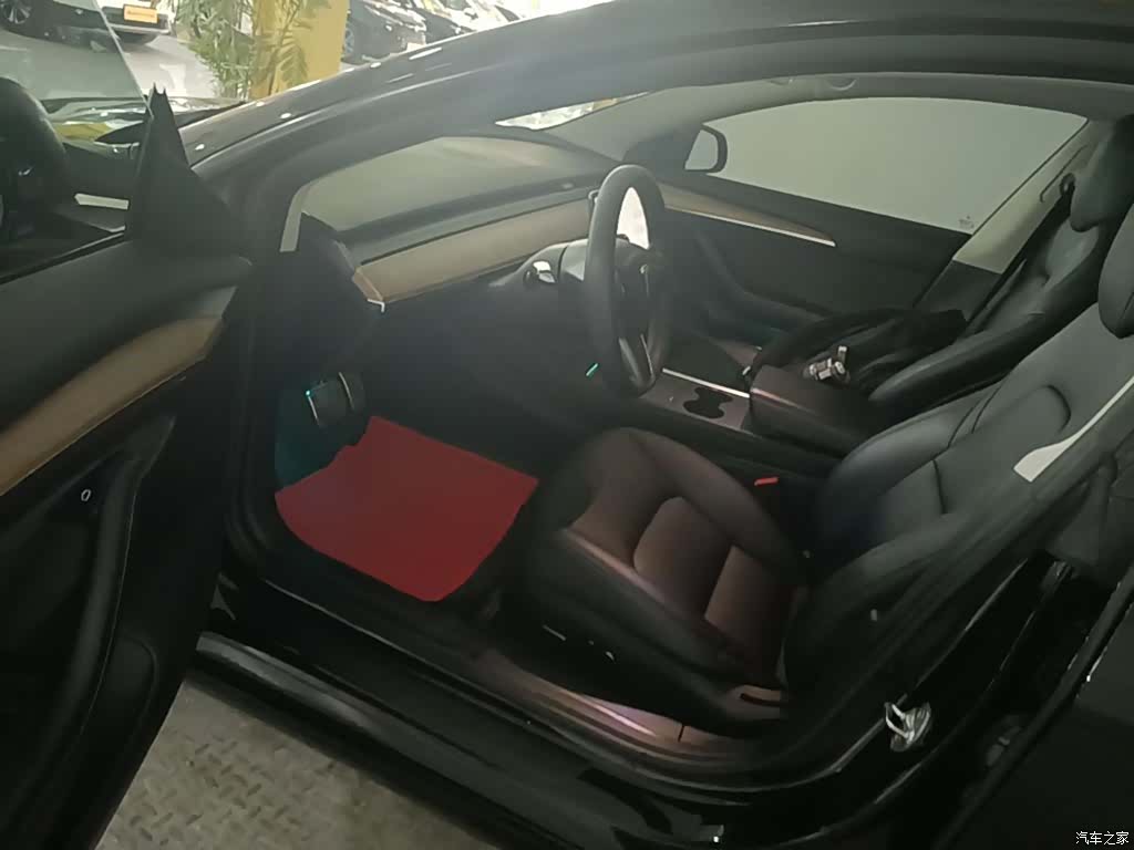 Tesla Model 3, 2021 12