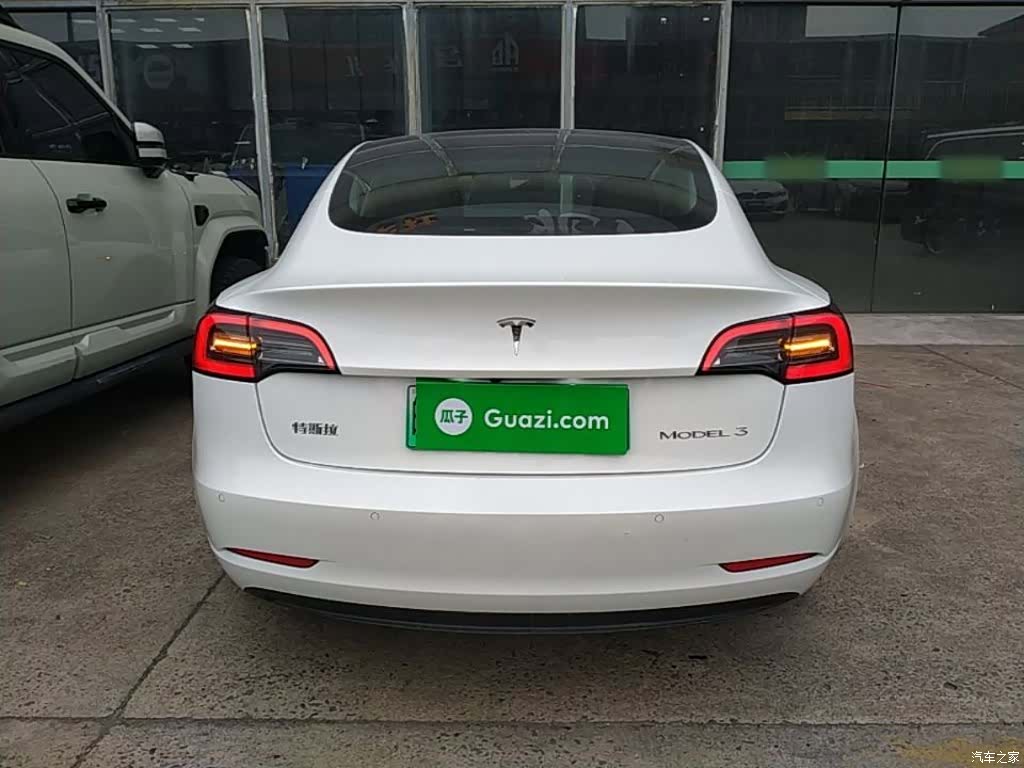 Tesla Model 3, 2023 6