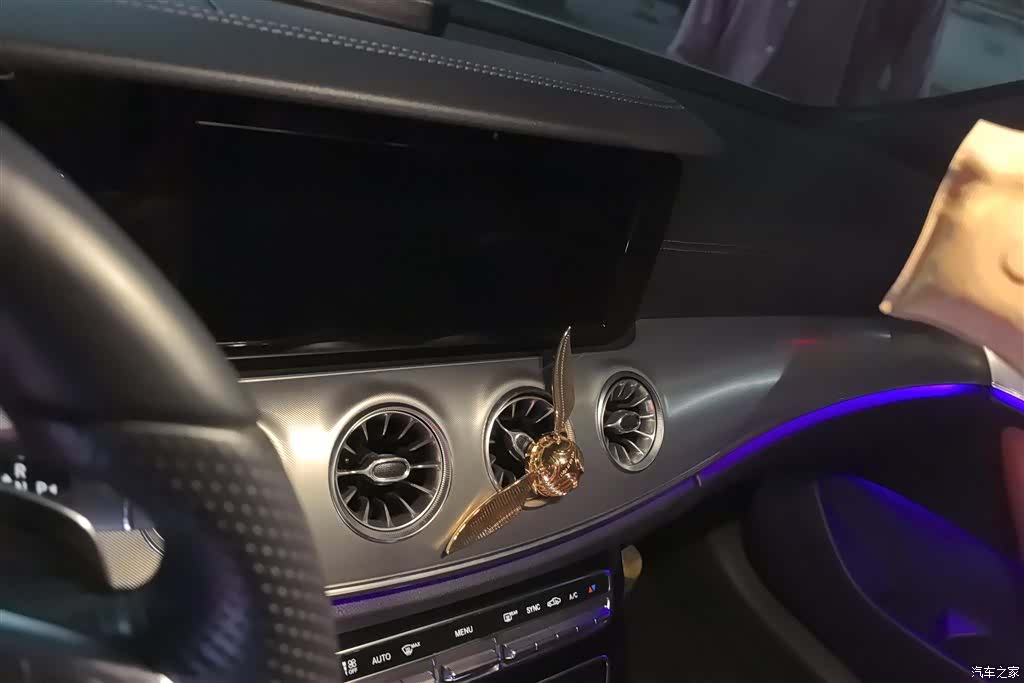 Mercedes-Benz E-Class, 2018 13