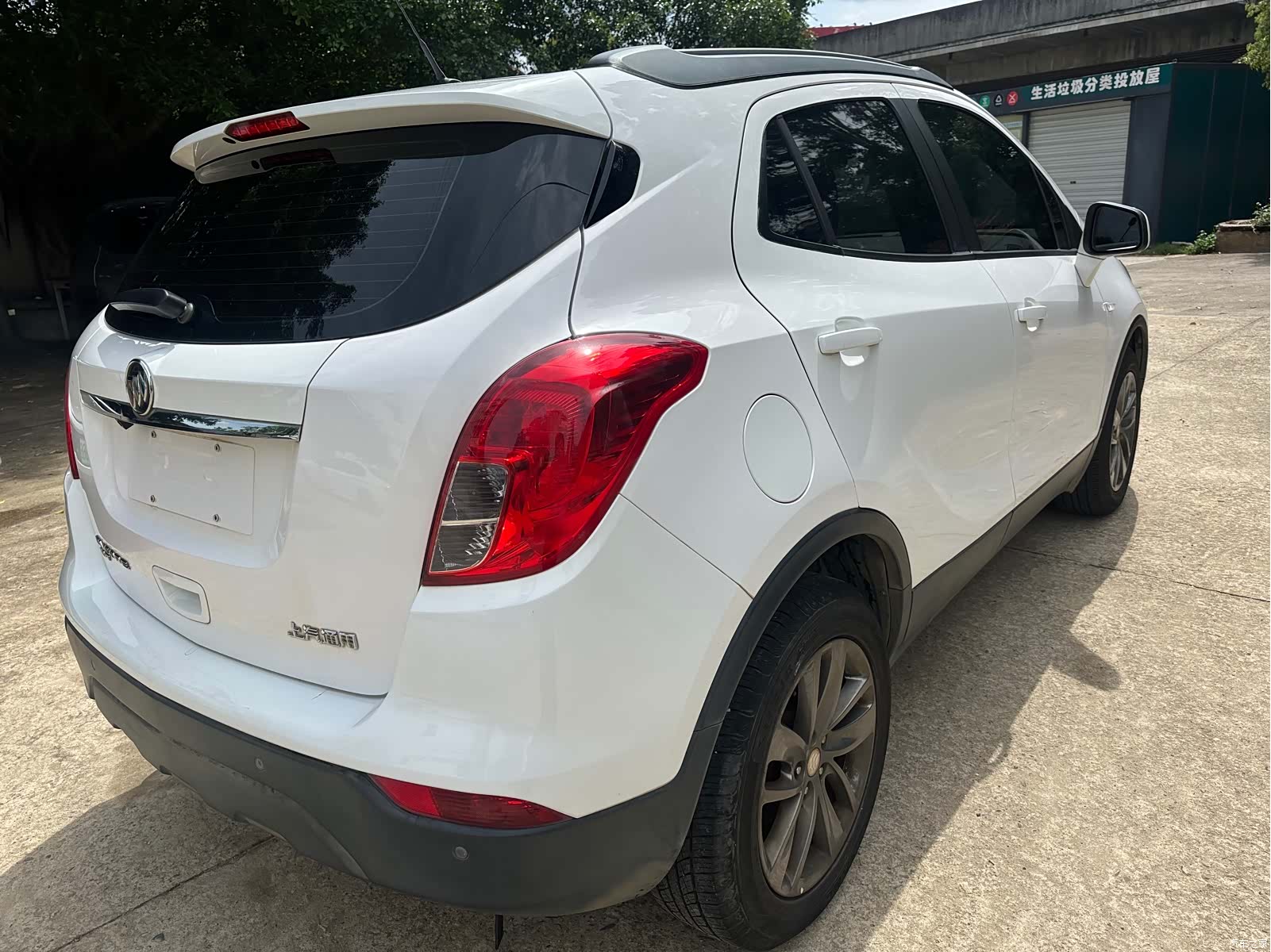 Buick Encore, 2017 9