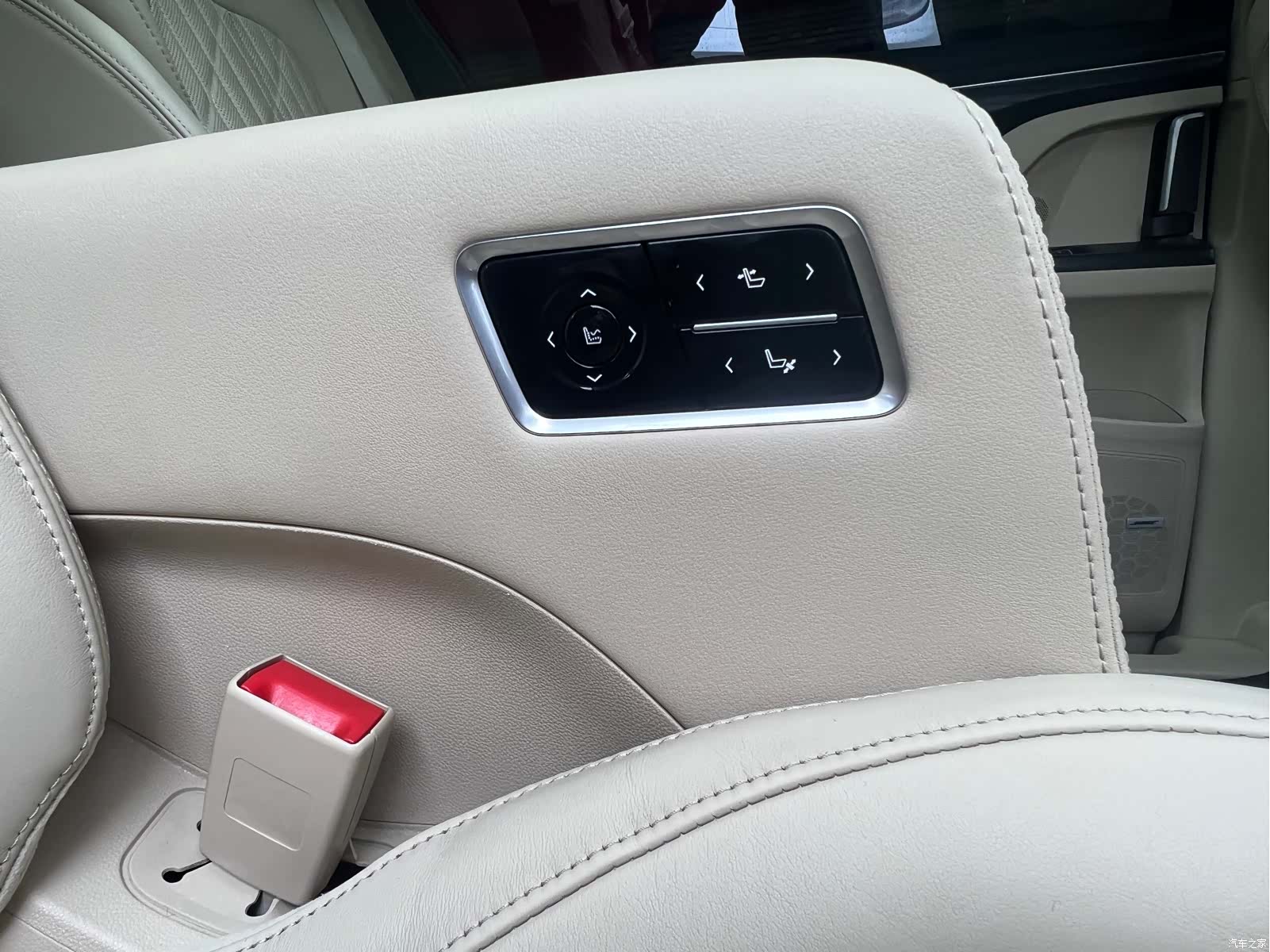 Buick GL8, 2022 13