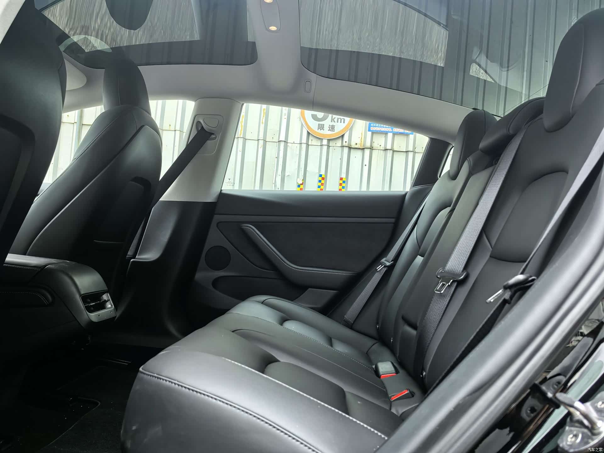 Tesla Model 3, 2021 11