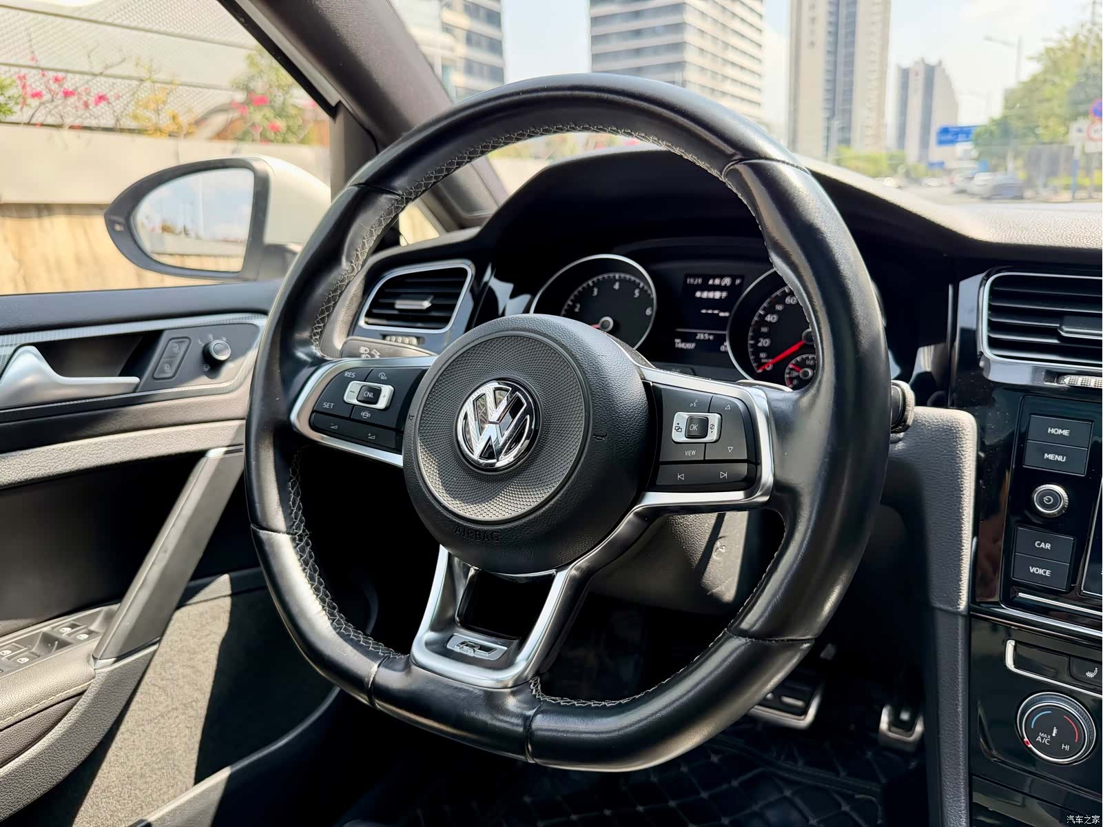 Volkswagen Golf, 2019 28
