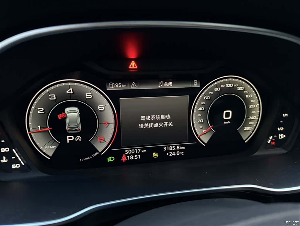 Audi Q3, 2022 4