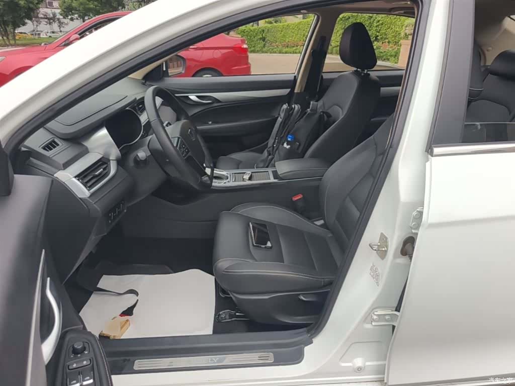 Geely Emgrand, 2018 15
