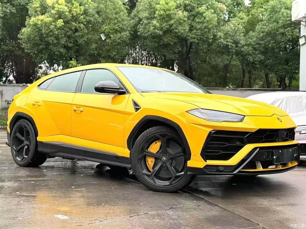 Lamborghini Urus, 2019 2