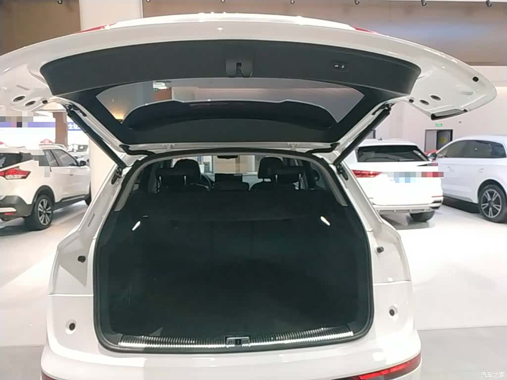 Audi Q5L, 2020 14