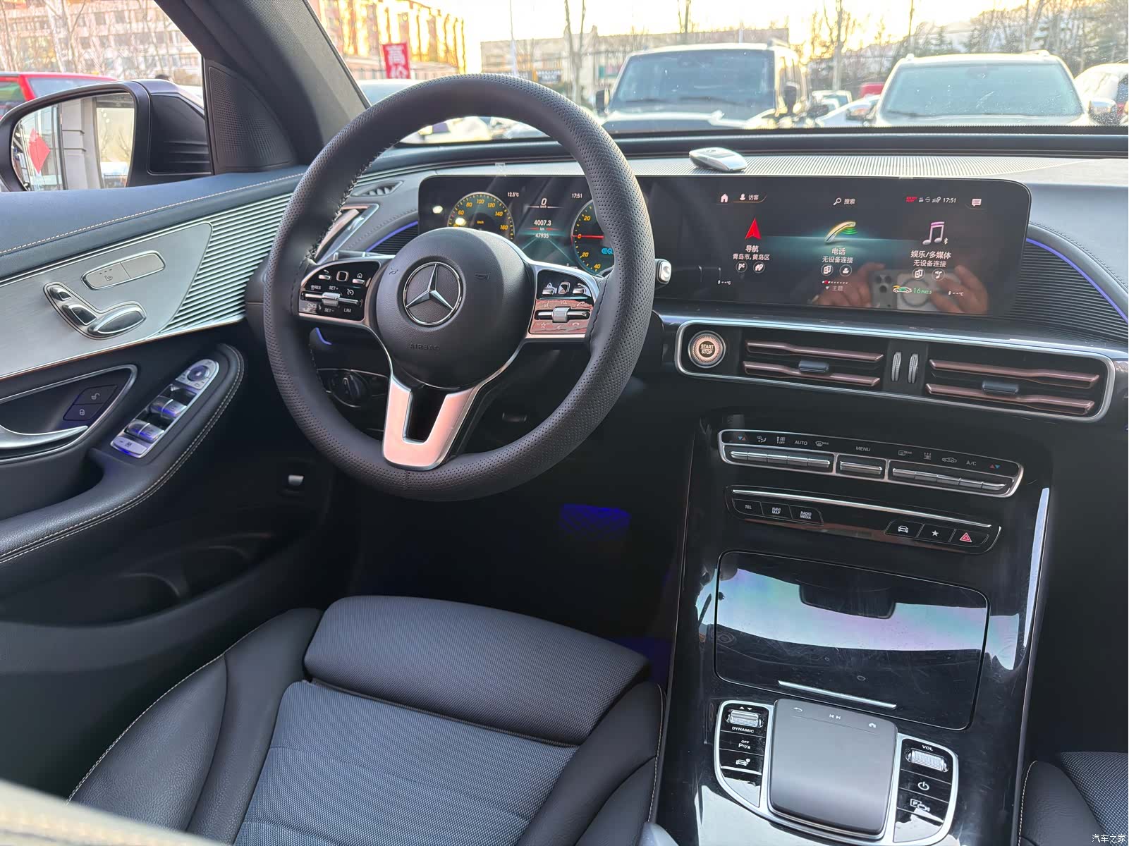 Mercedes-Benz EQC, 2022 15