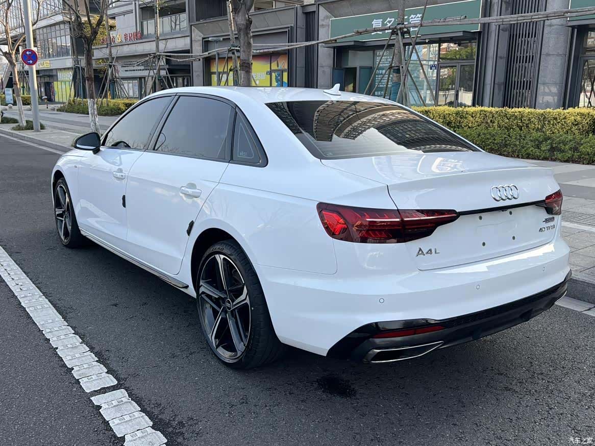 Audi A4L, 2024 14