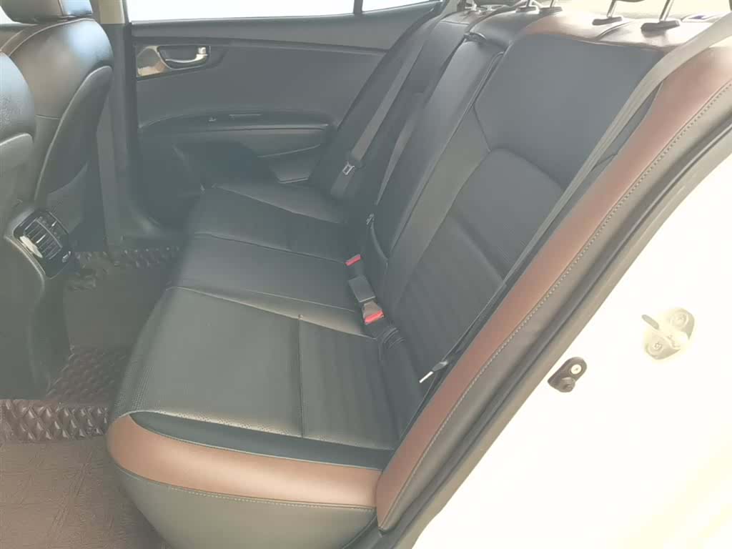 Kia GLS, 2019 17