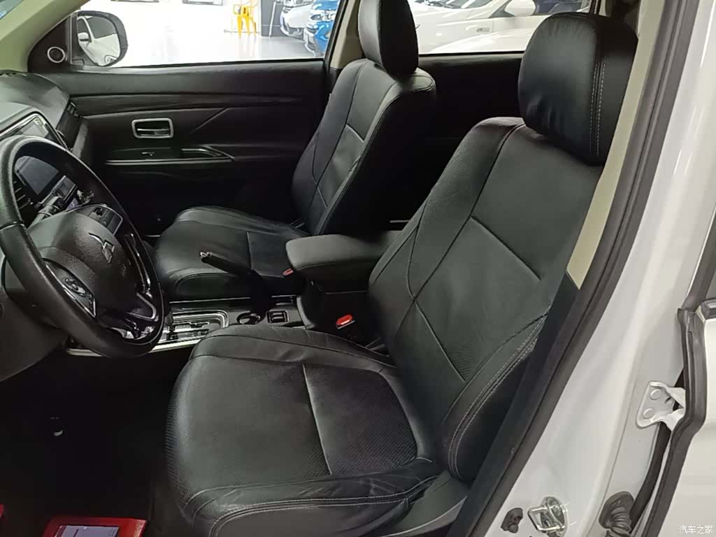 Mitsubishi Outlander, 2017 15