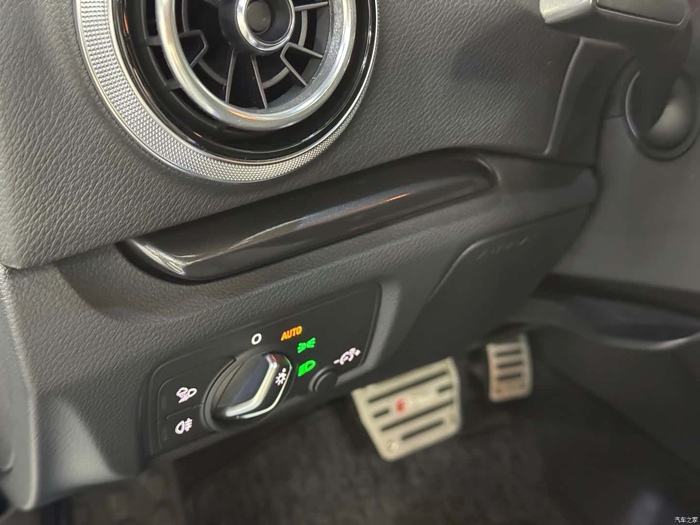 Audi A3, 2018 15