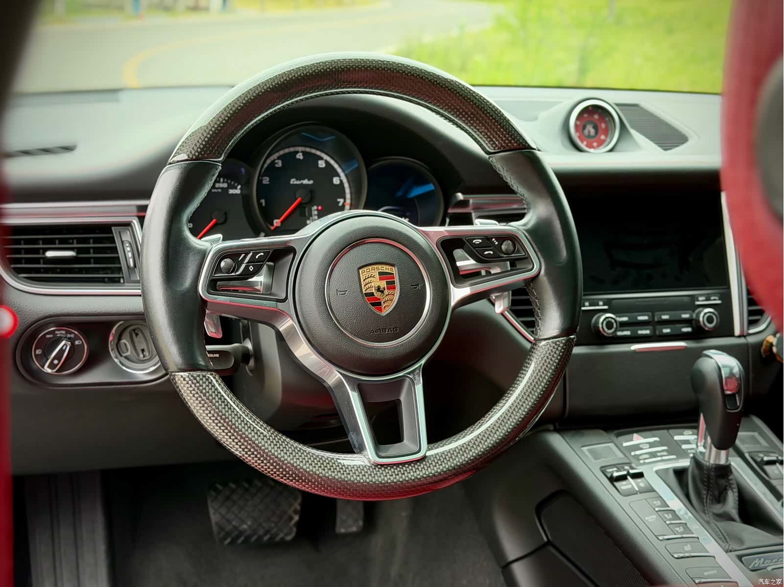 Porsche Macan, 2018 13