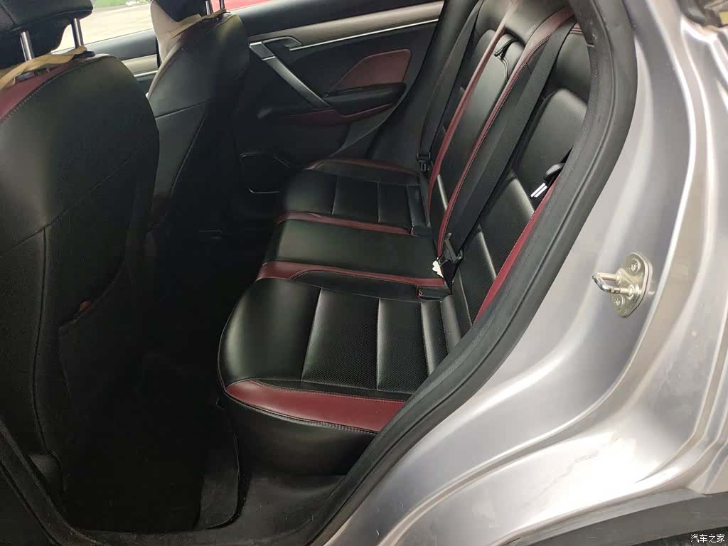 Geely Coolray, 2020 17