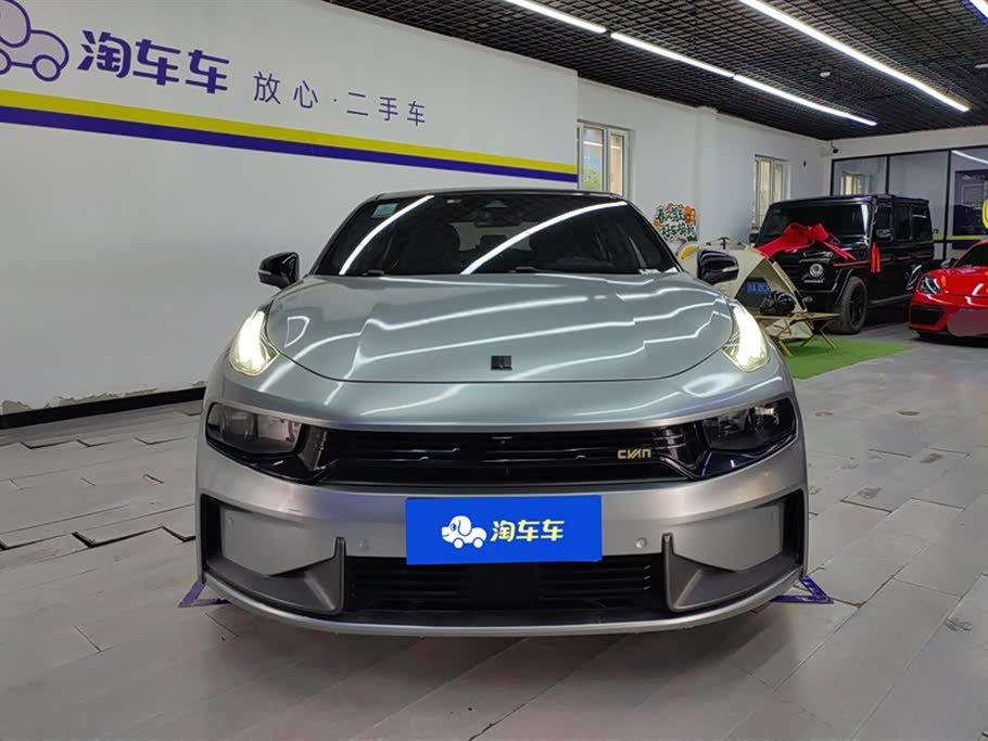 Lynk & Co 03 Lynk & Co 03