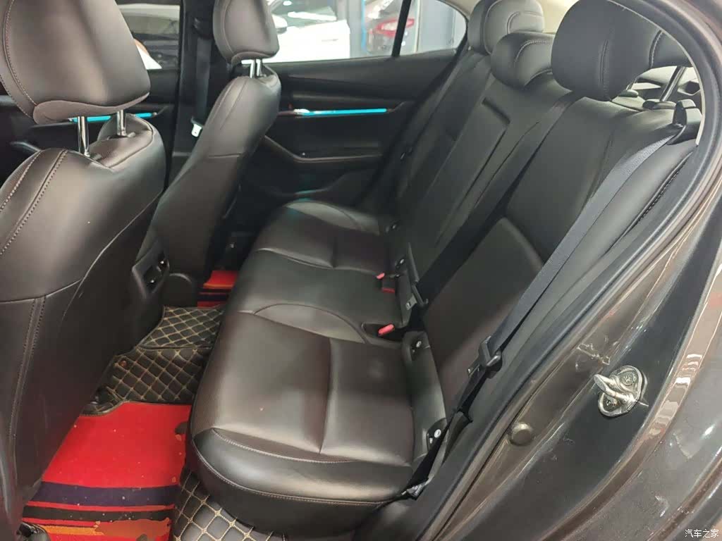 Mazda Mazda3, 2022 12