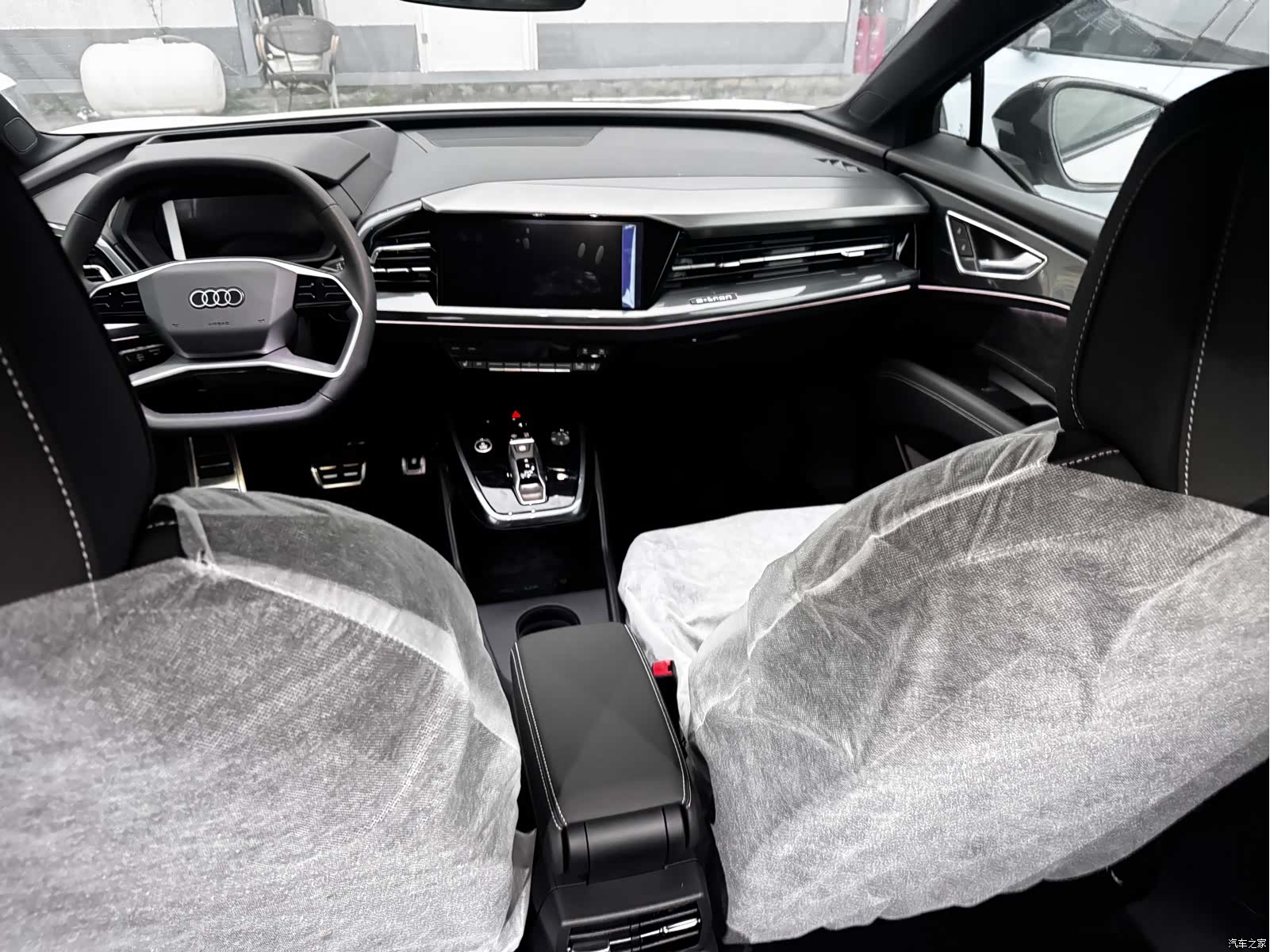 Audi Q5 e-tron, 2023 9