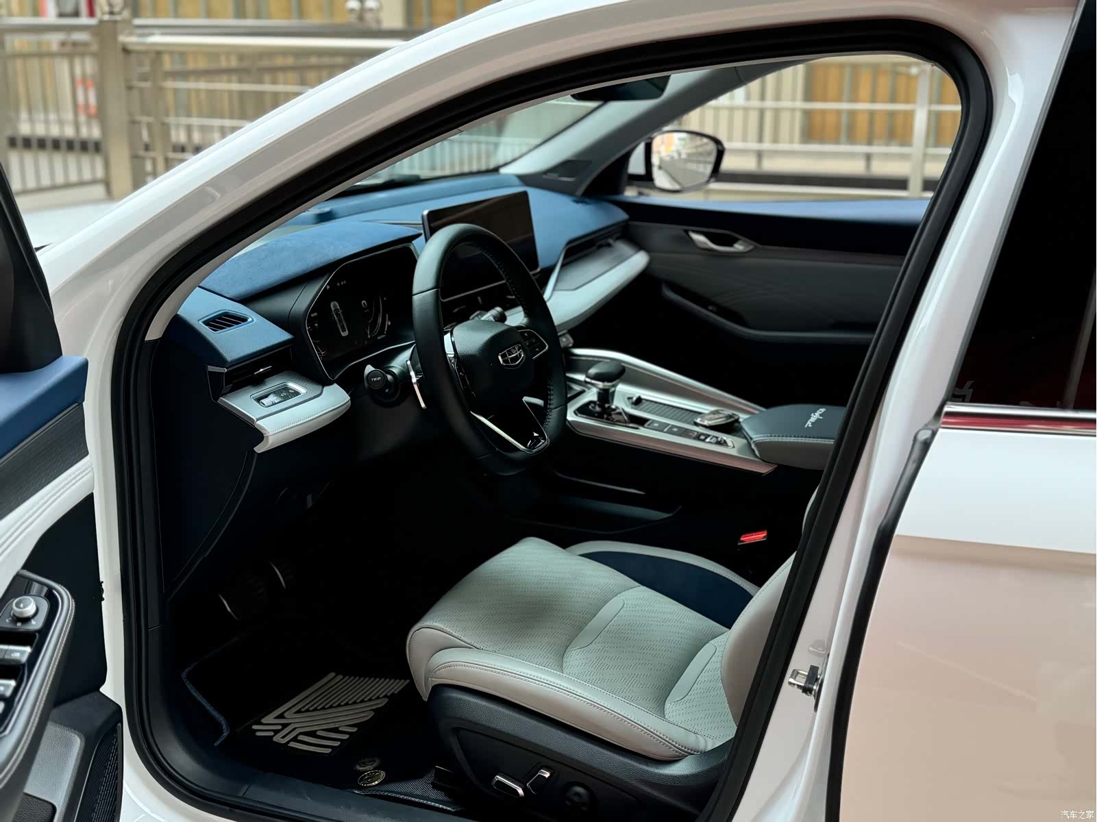 Geely Preface, 2022 8