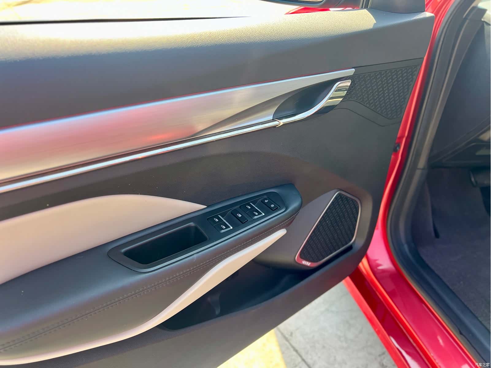 Geely Binray, 2018 12