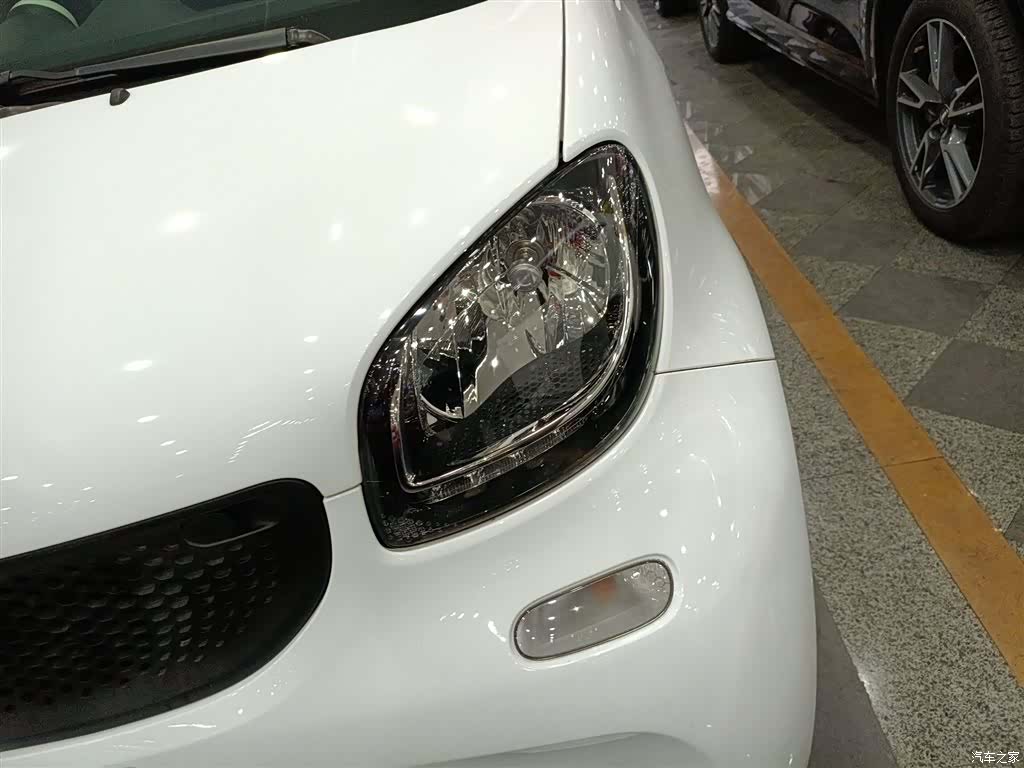 Smart Fortwo, 2018 24