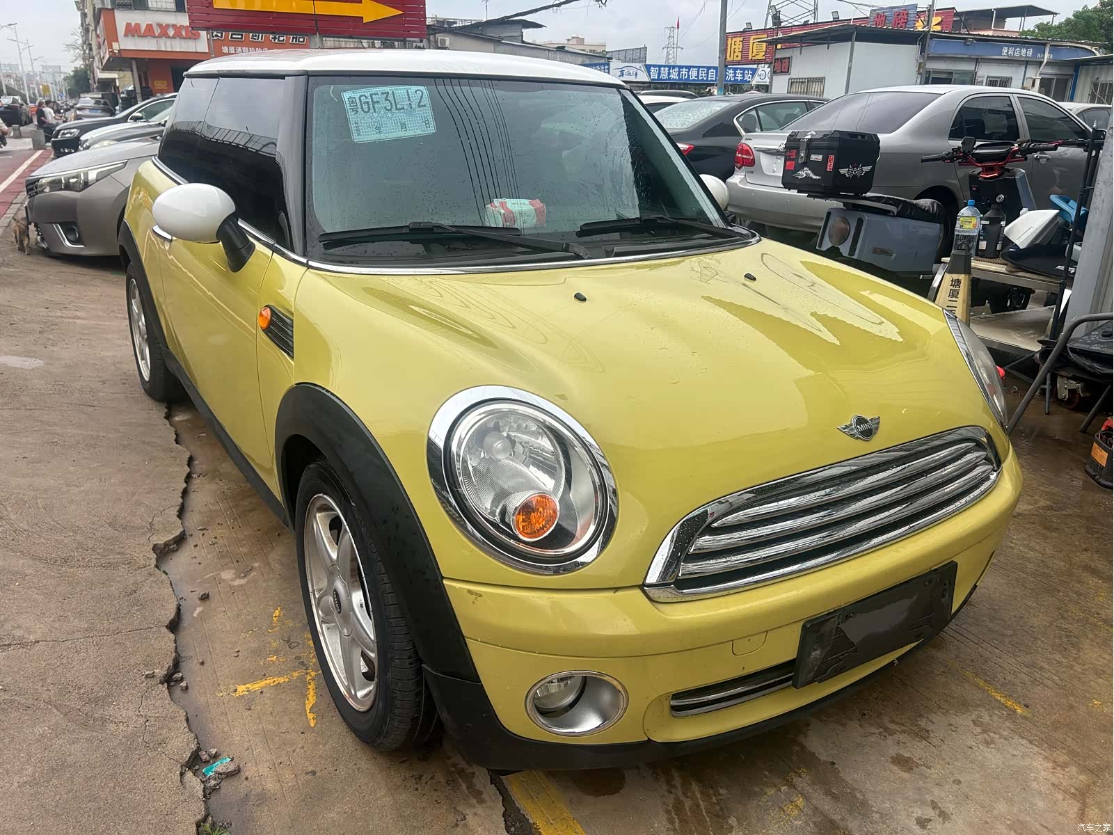 Mini Cooper, 2010 3